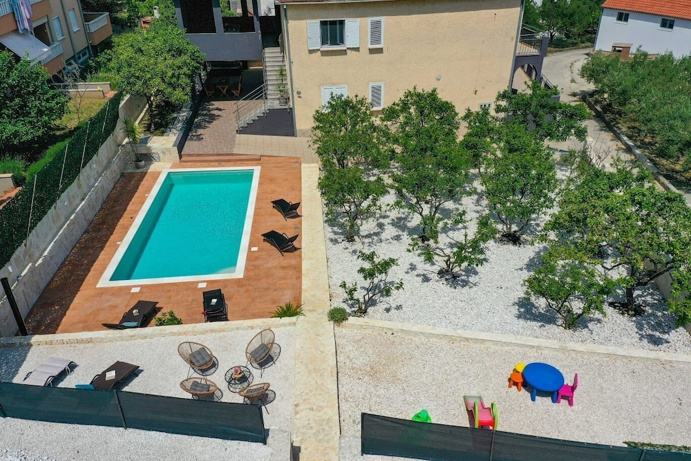 Apartments Piveta