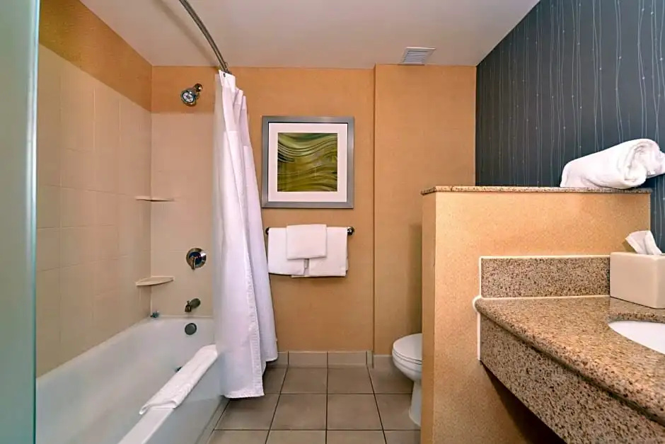 1 Bedroom Double Suite (full double bed)