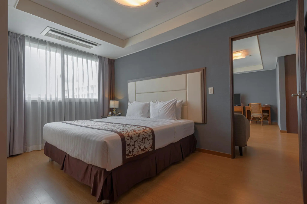 Executive Single Suite