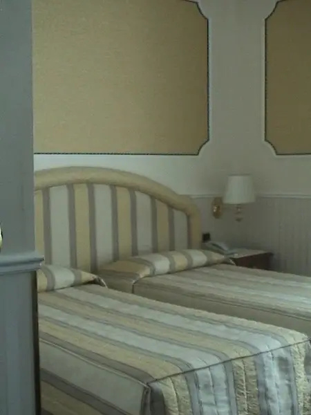 Andreola Central Hotel - Chambres