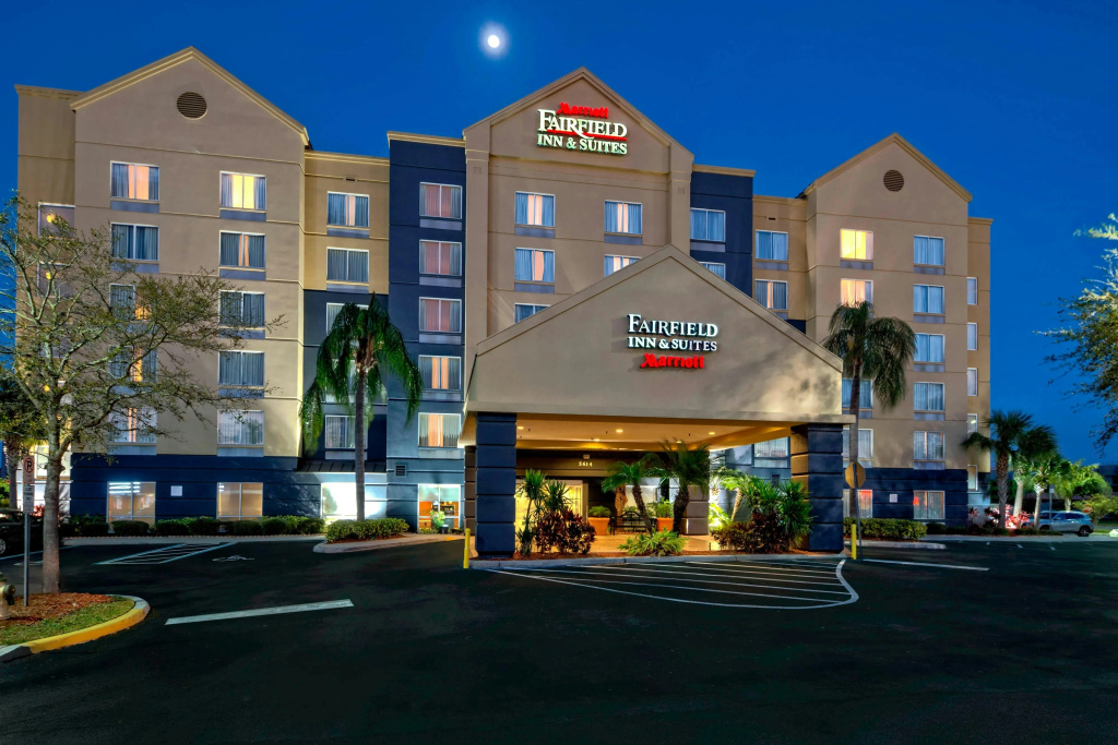 Fairfield Inn & Suites by Marriott Near Universal Orlando
