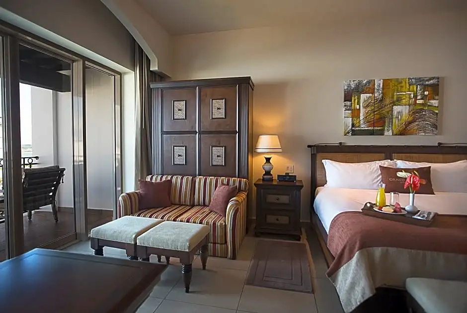 2 Bedrooms Suite with view