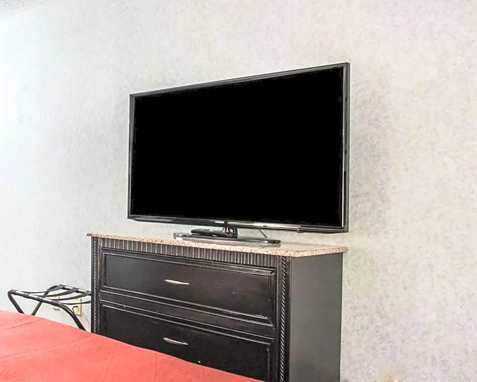 Standard Double Basement room (full double bed)