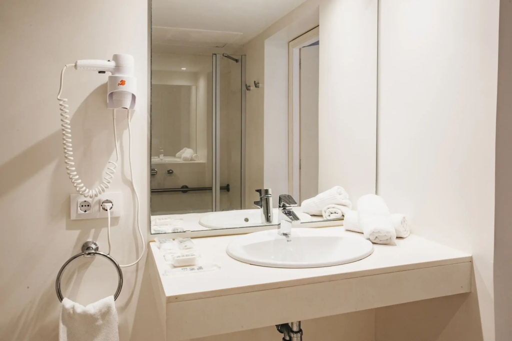 Minura Hotel Sur Menorca - Général