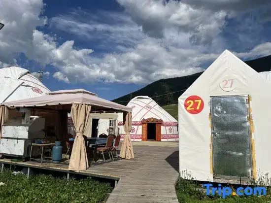 Jiadengyu No. 27 Yurt Homestay