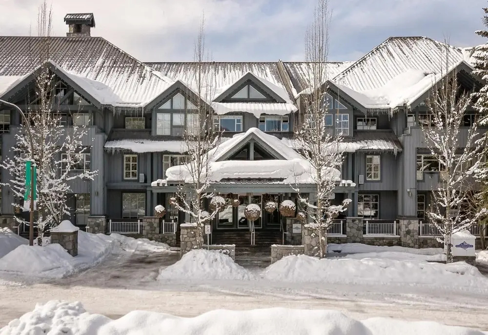 Glacier Lodge - Luxury Condo