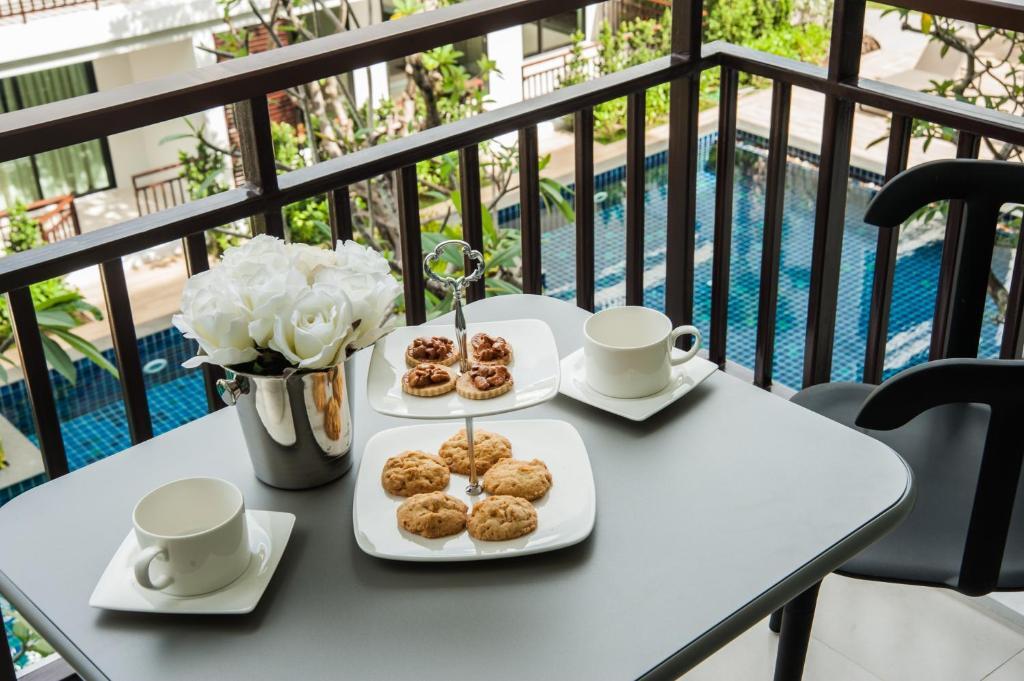 Студия с видом на бассейн в The Title KR Beach Condotel Rawai Phuket