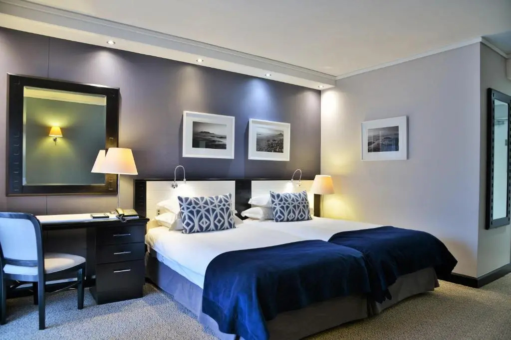 The Commodore Hotel - Chambres