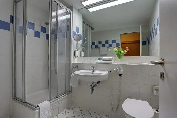 Comfort room