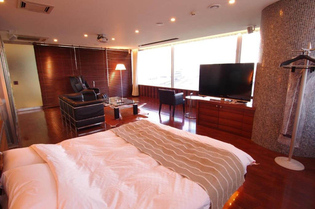 Blue Hotel Octa - Adults Only 사진 10