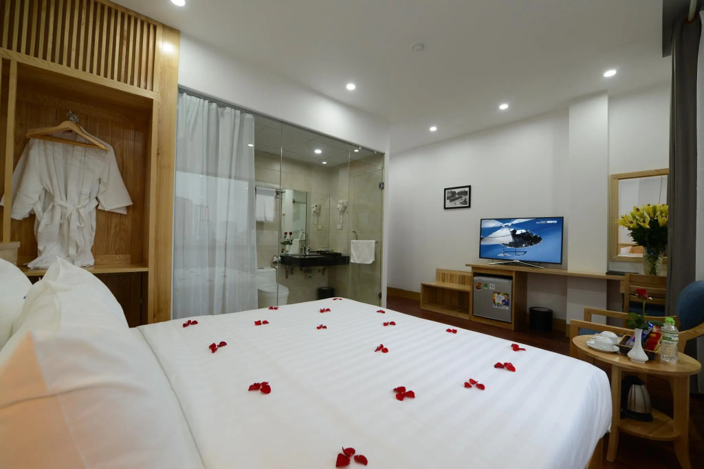 Blue Hanoi Inn City Hotel — фото