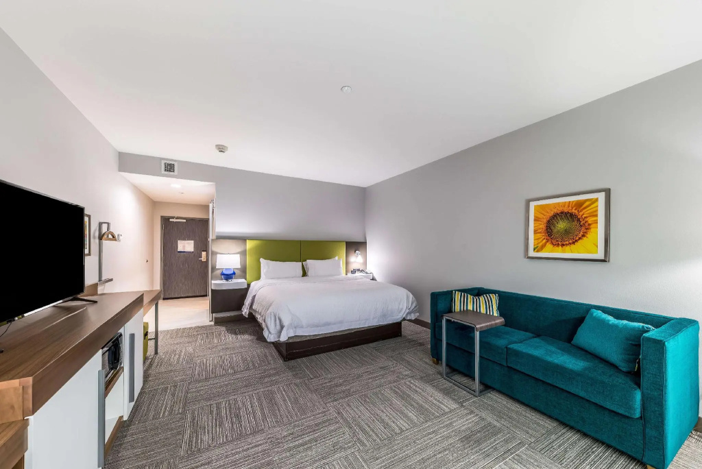 Standard Double room (full double bed)