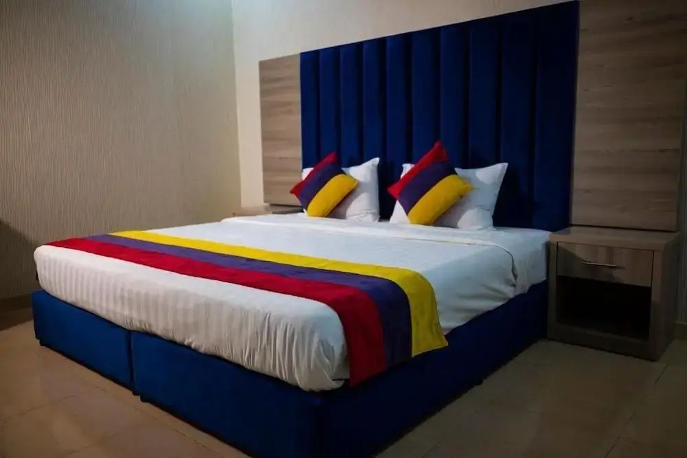2 Bedrooms Apartment