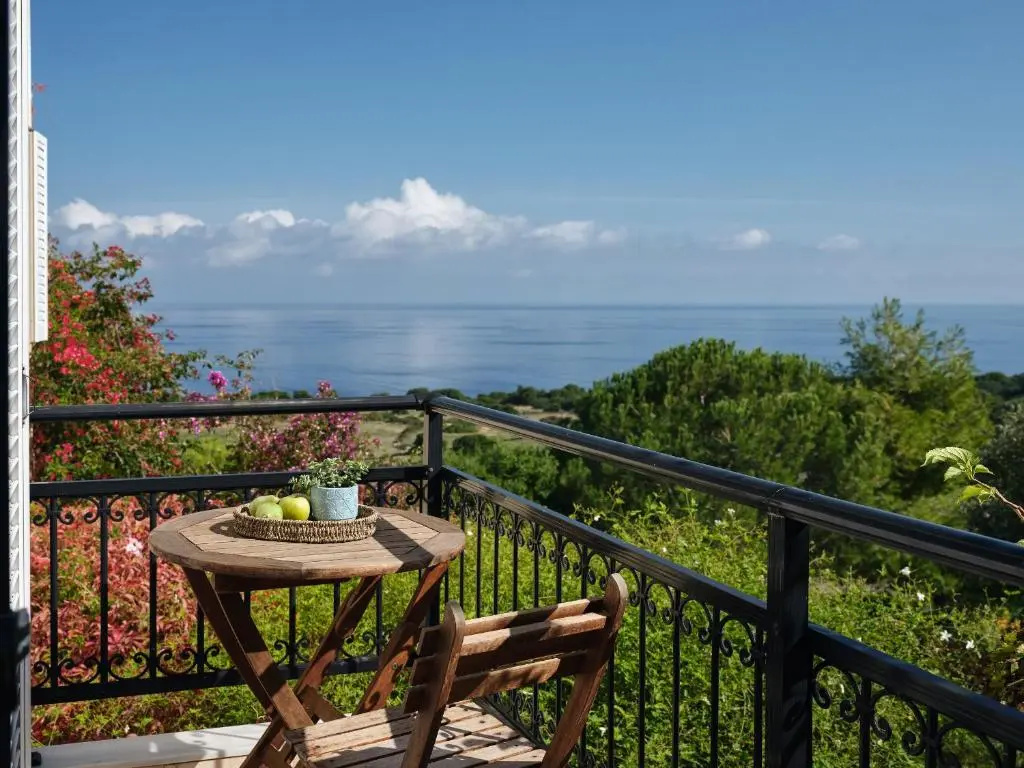 Studio with partial sea view