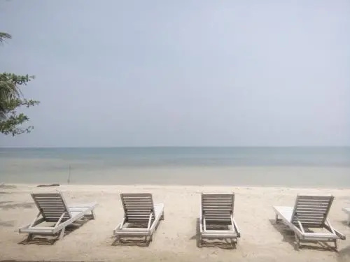 Beach & Waterfront