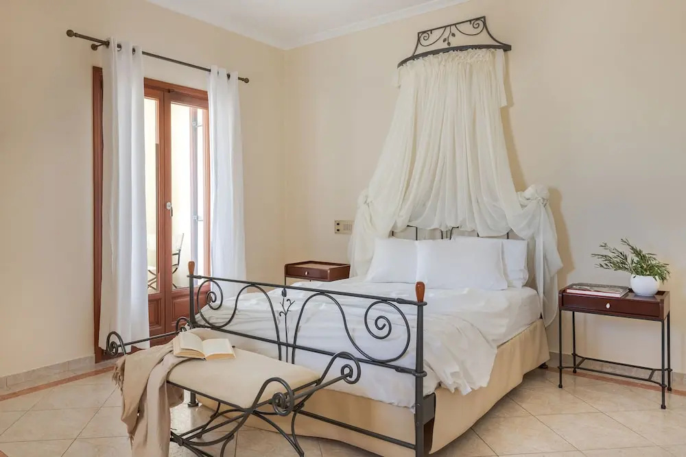 Superior room with balcony and with sea view