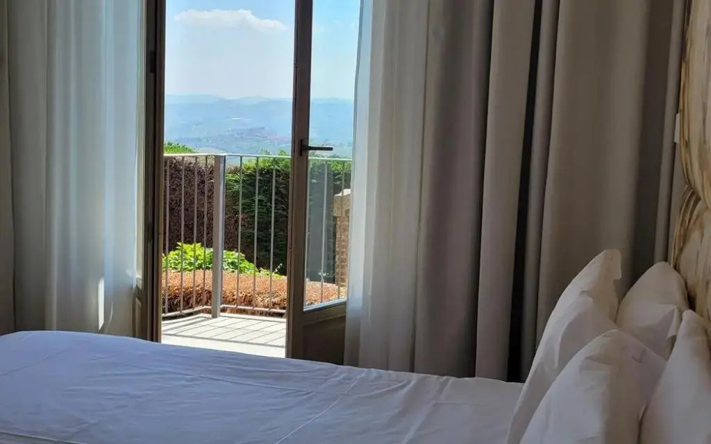 Balcony & Terrace