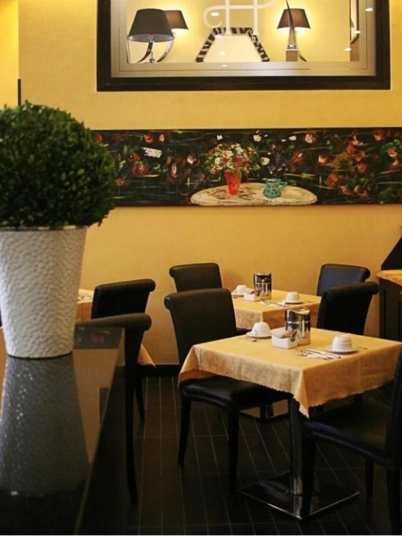 Food & Beverage
