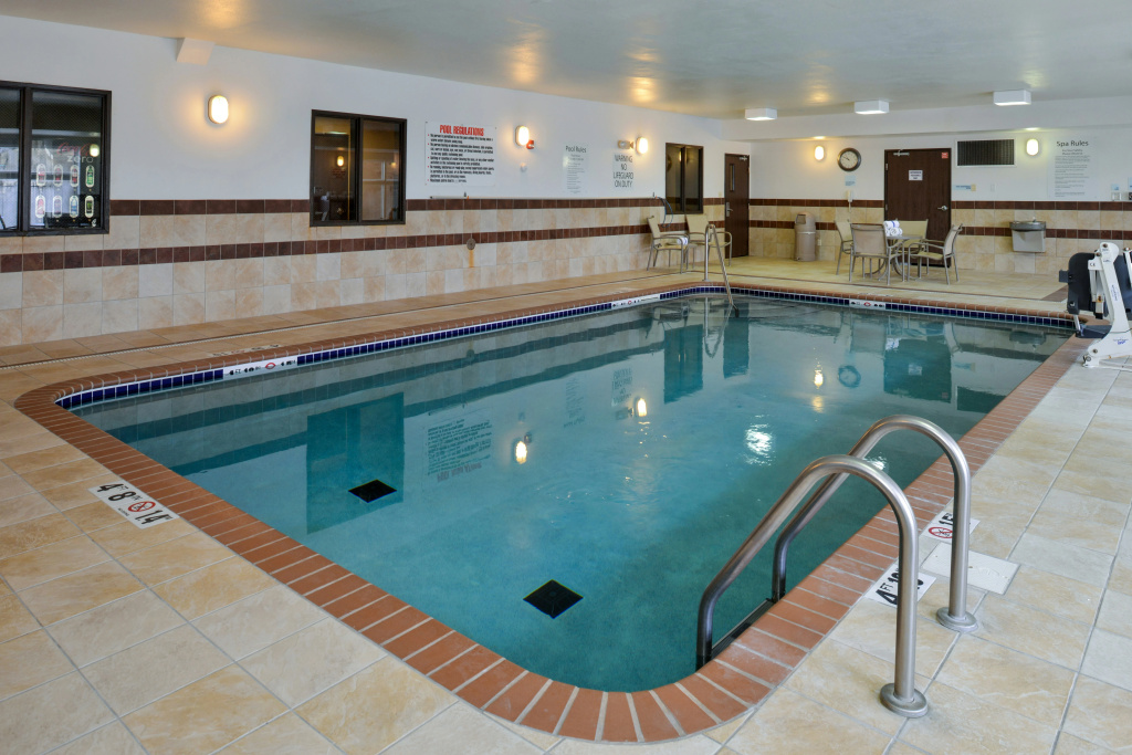 Holiday Inn Express & Suites Cherry by IHG - Général