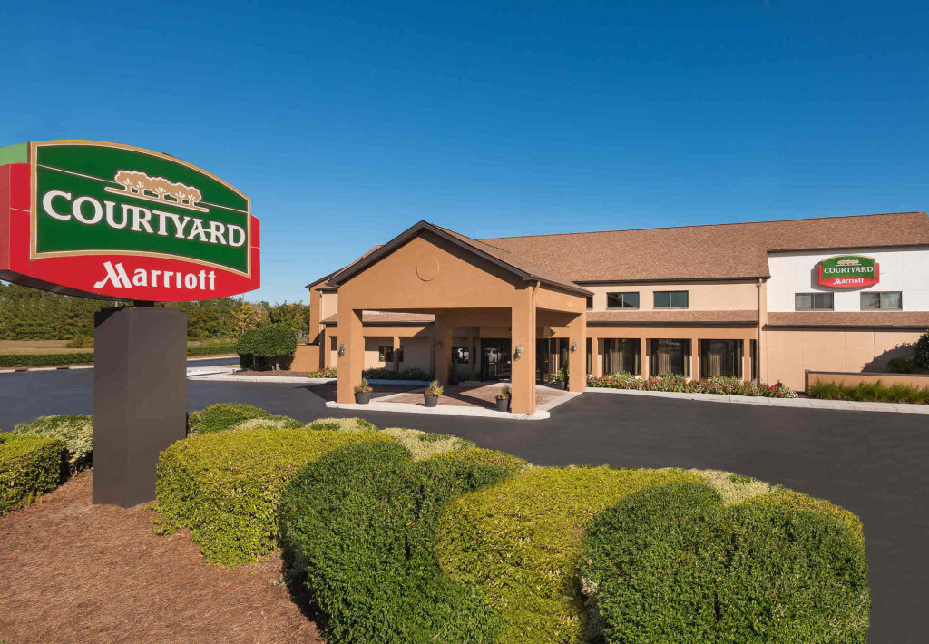 Courtyard by Marriott Wilmington/Wrightsville Beach image