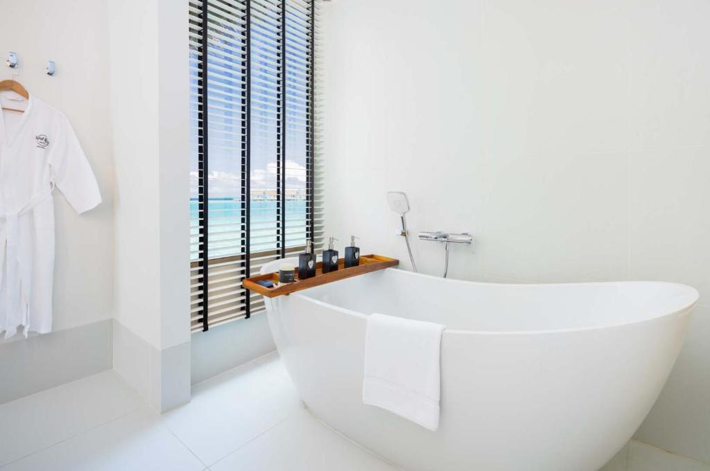 Hard Rock Hotel Maldives