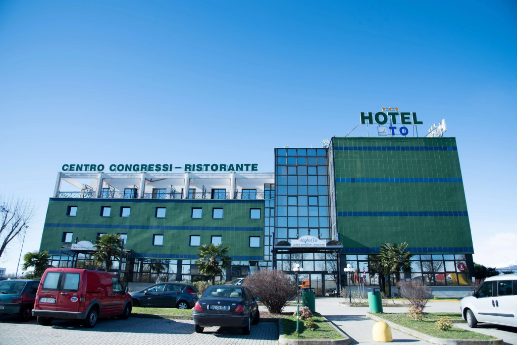 HotelTo