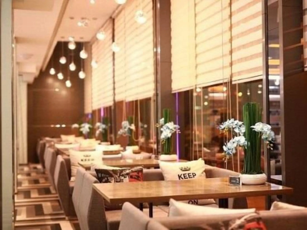 Food & Beverage