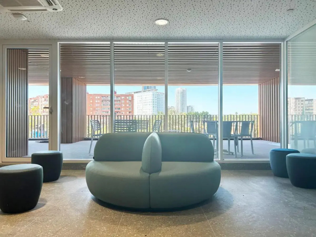 Loop Homes Tower Burjassot Hotel - фото 6