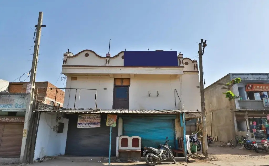 Silver Guest House By OYO Rooms
