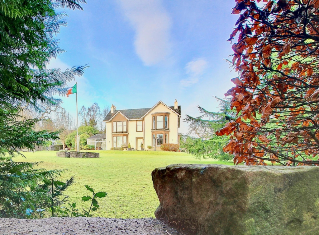 Duneira House