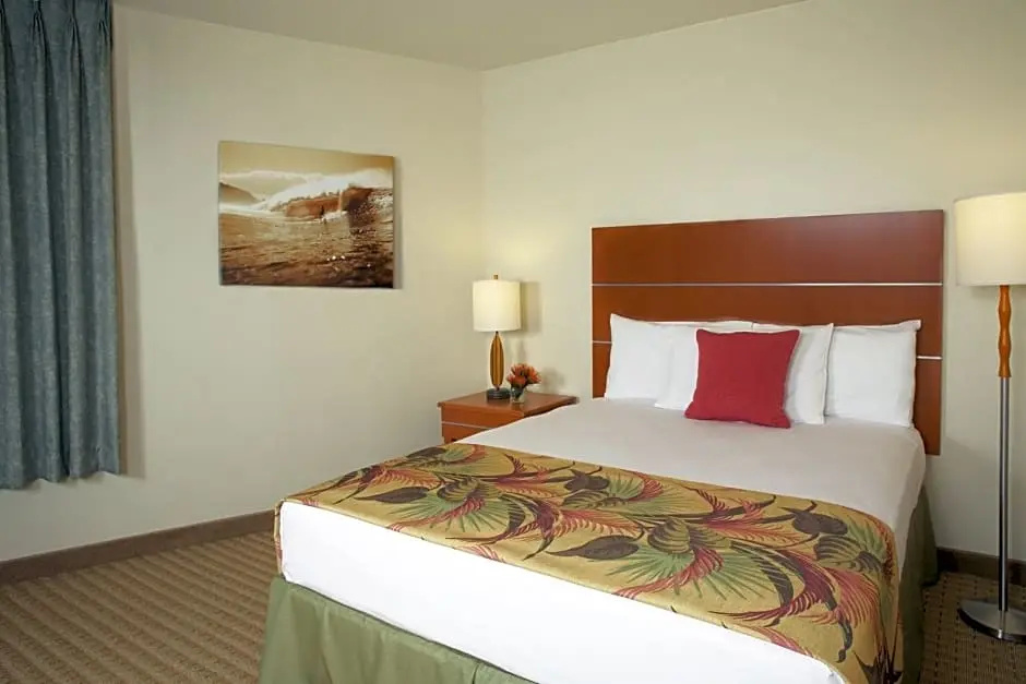 Romer House Waikiki - Chambres