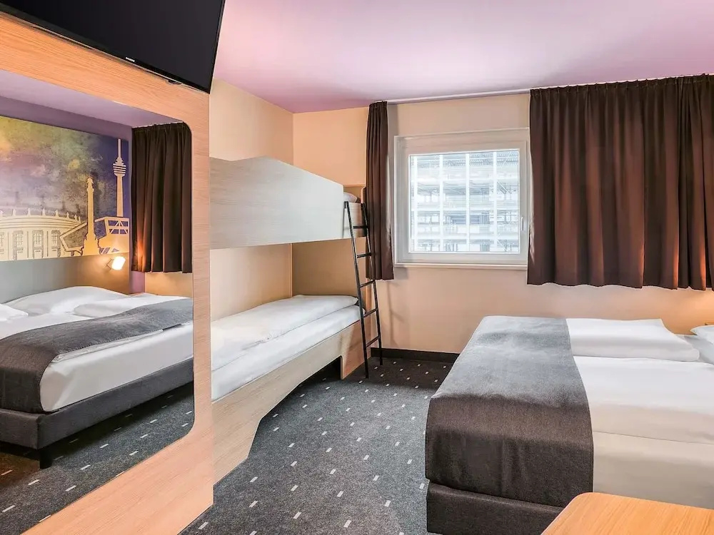 Standard Quadruple room