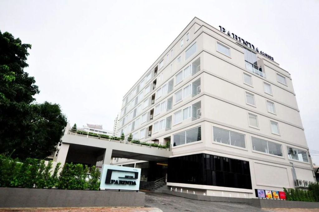 Parinda Hotel — фото