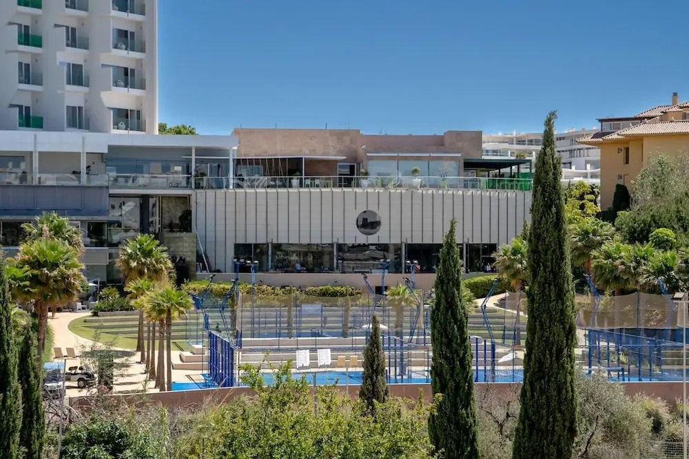 Modern Luxury Suite With Terrace in Higueron