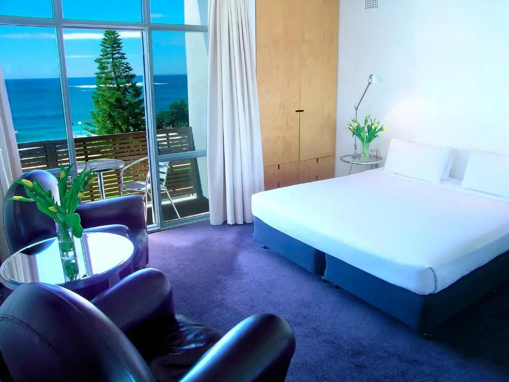 Premier Double room with ocean view (full double bed)