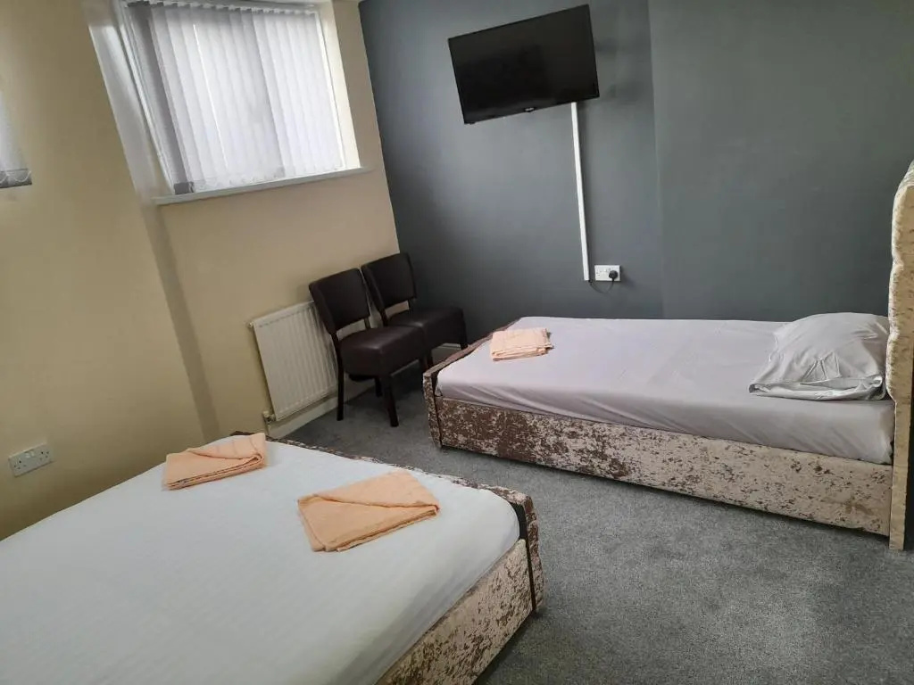 Standard Triple room