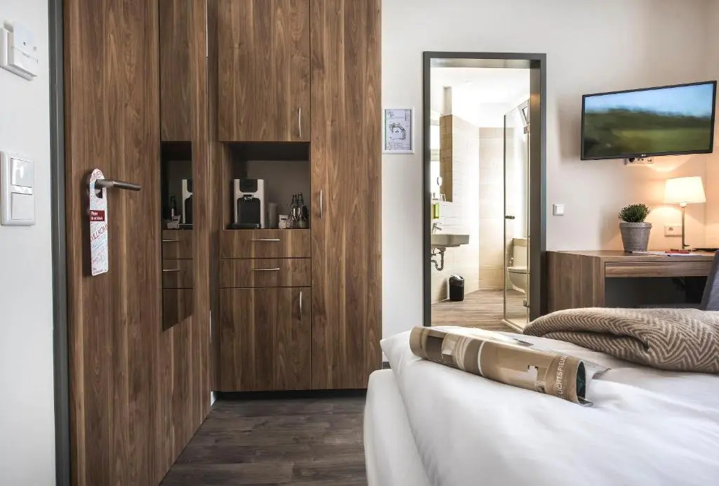 Deluxe Single room