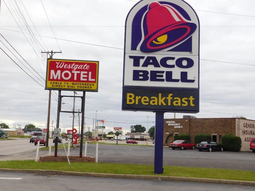 Westgate Manor Motel Austintown-Younstown, Ohio