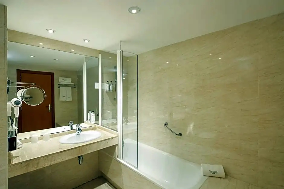 Sercotel Cornella Barcelona - Chambres