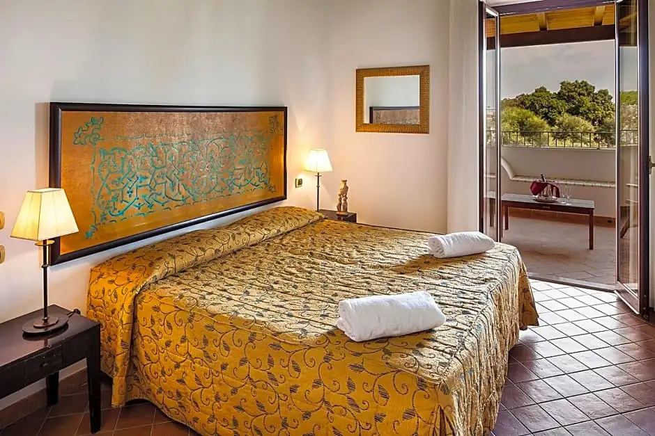 Superior Double room (full double bed)