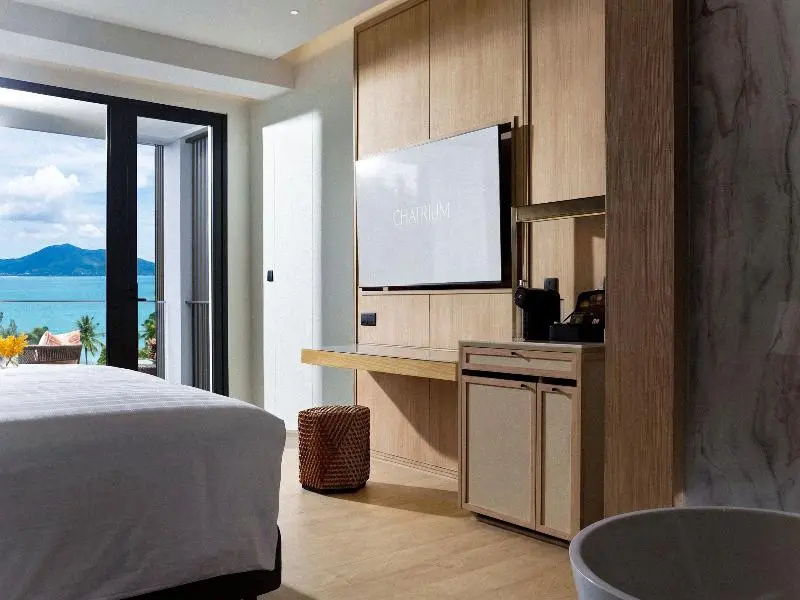 Deluxe Double room with balcony and with sea view (twin beds)