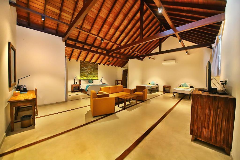 R Degree Hotel