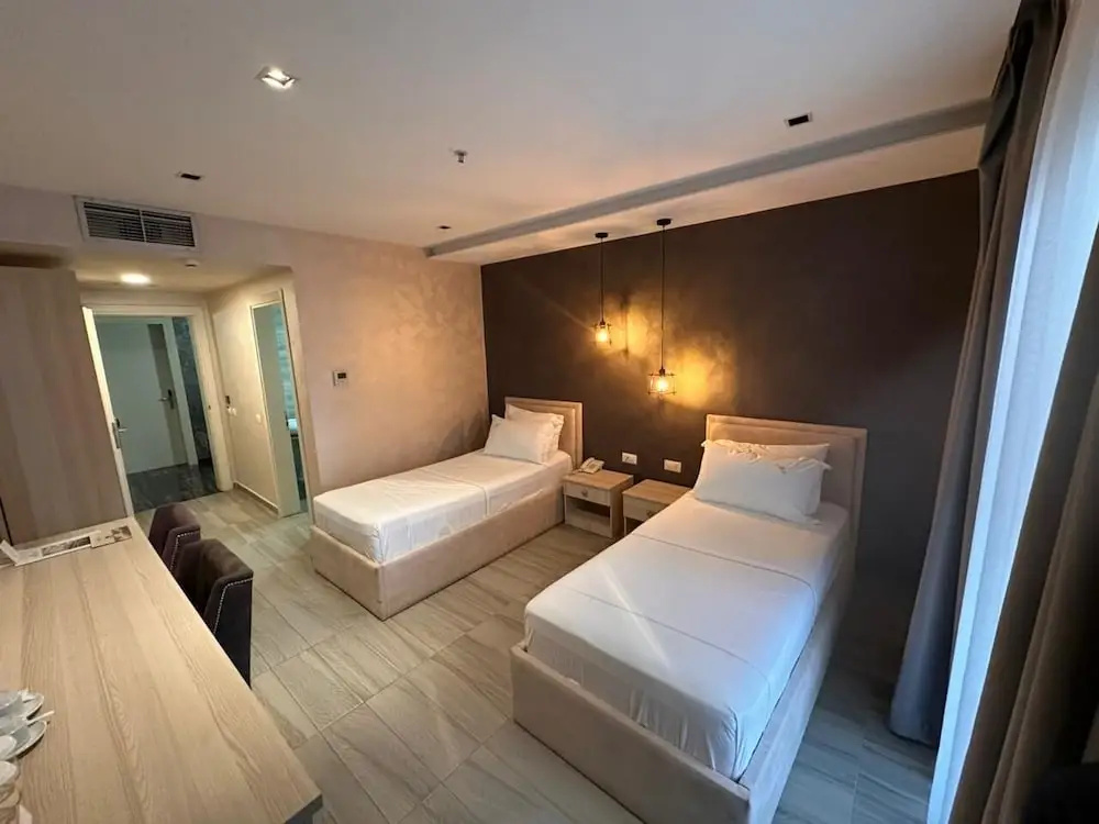 Standard Double room with balcony (twin beds)
