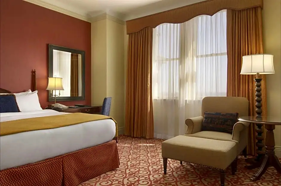 Fairmont Hotel Macdonald - Chambres