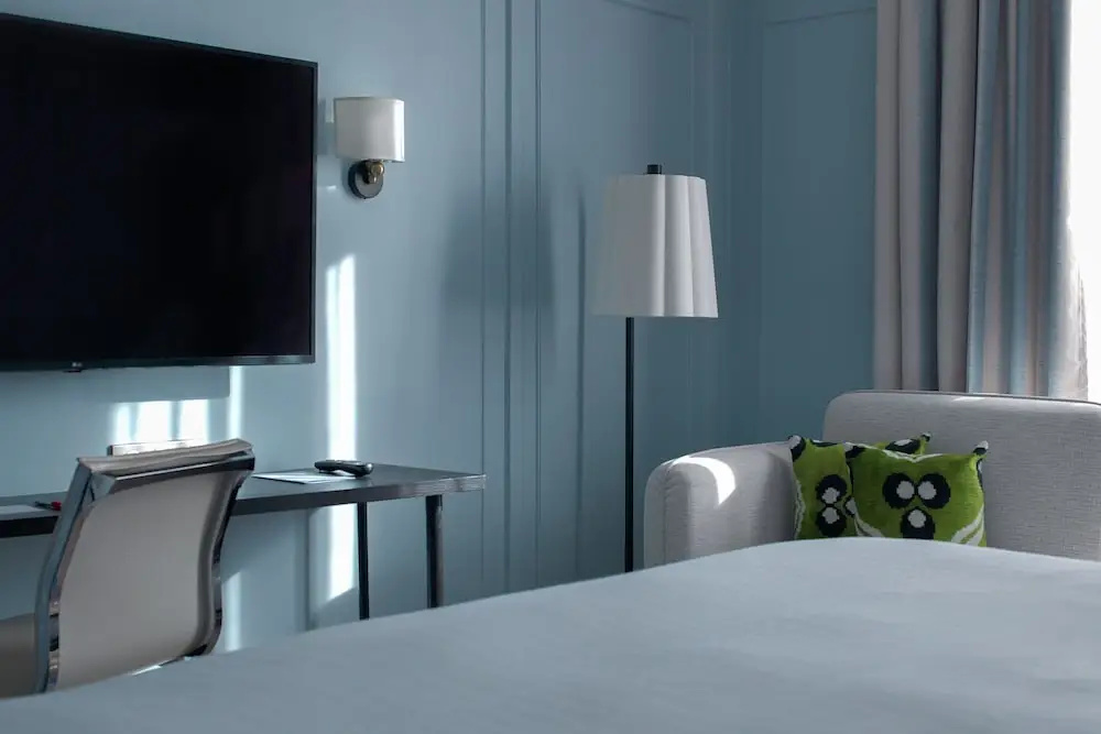 Double Junior Suite (full double bed)
