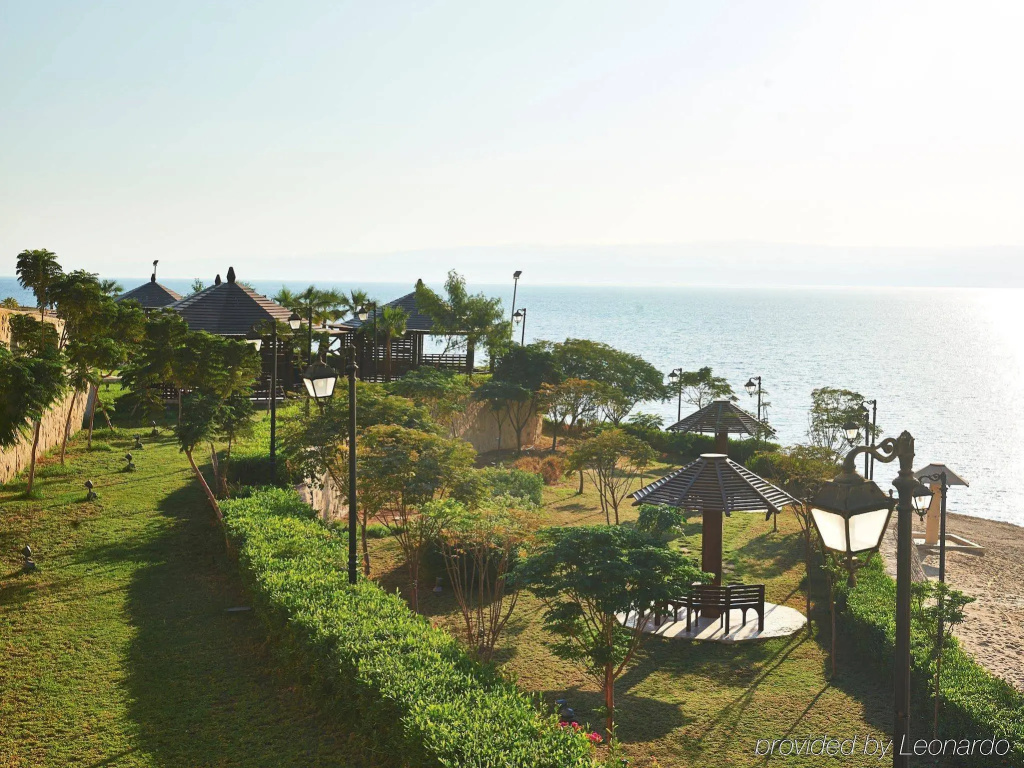 Beach & Waterfront