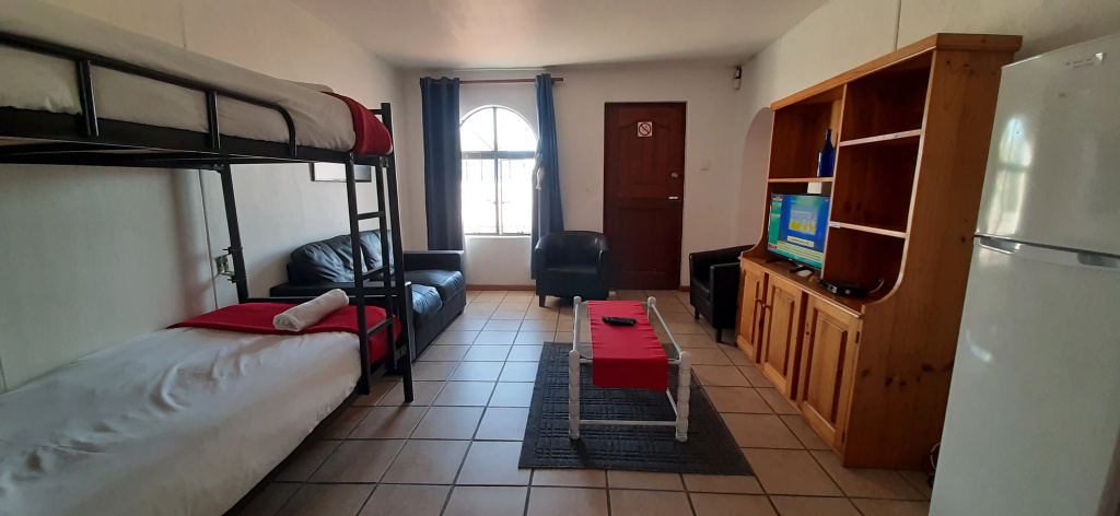 Oom Piet Self Catering Accomodation — 5