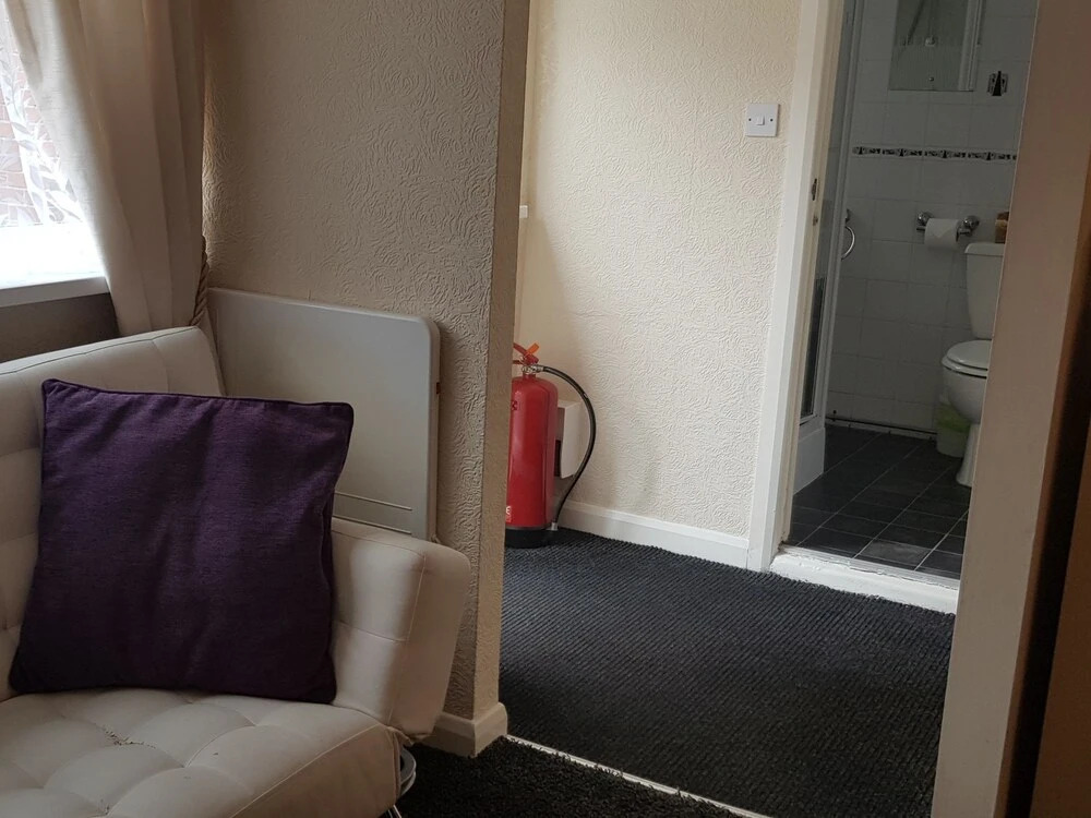 Courtneys Of Gynn Square - фото 6