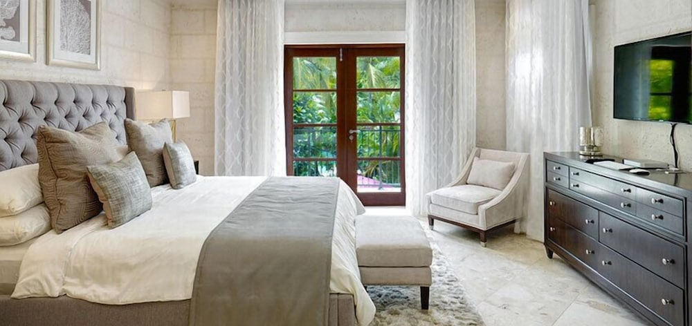 Claridges 6 — 5