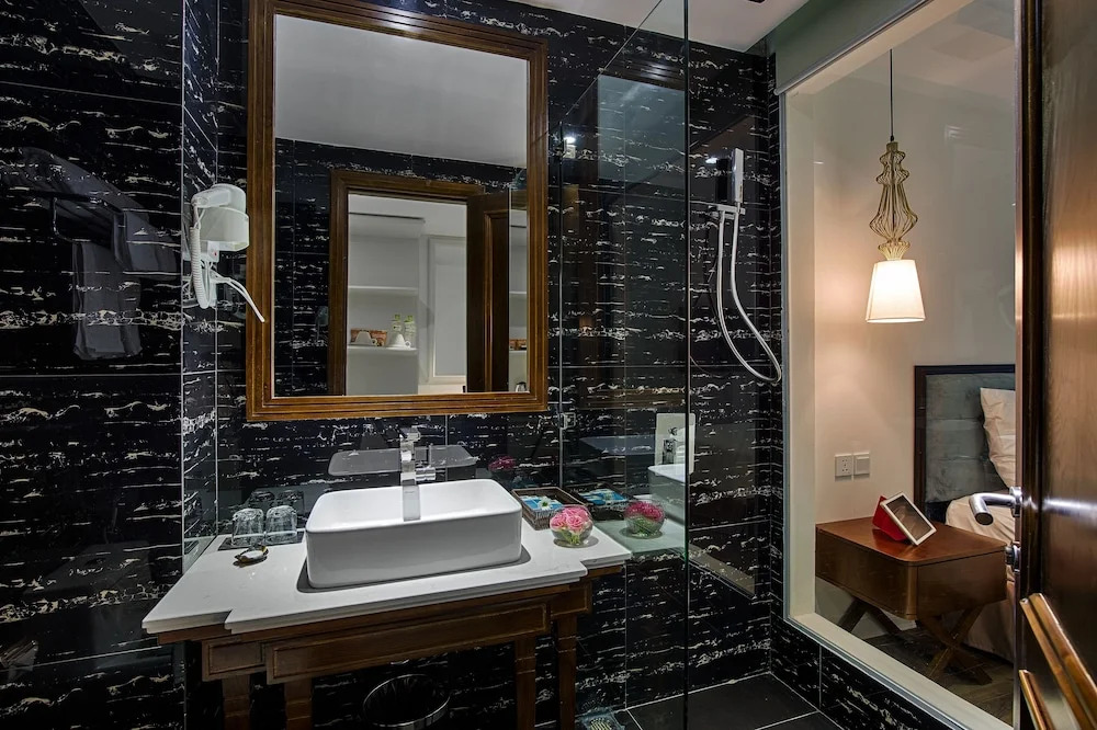 Adaline Hotel & Suite Danang